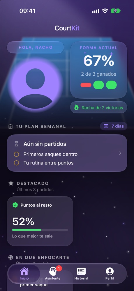 Pantalla de inicio de CourtKit: forma actual, racha de victorias y plan semanal